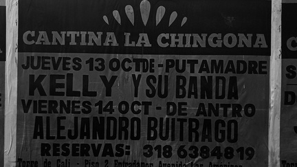 Jueves